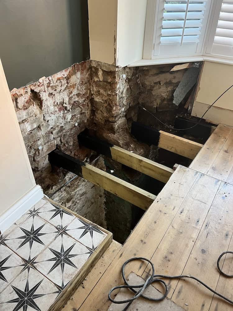finding and treating dry rot hidden beneath a sheffield home 3