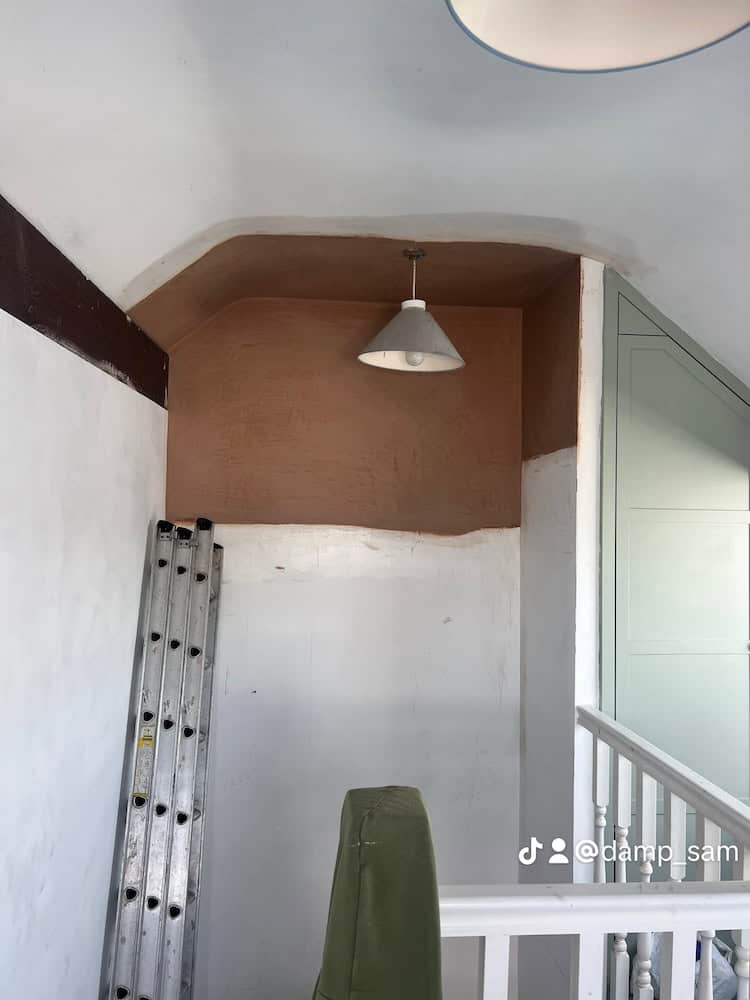 isolating sulphate salts on a staircase wall in harrogate 4