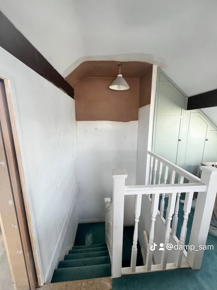 isolating sulphate salts on a staircase wall in harrogate 5